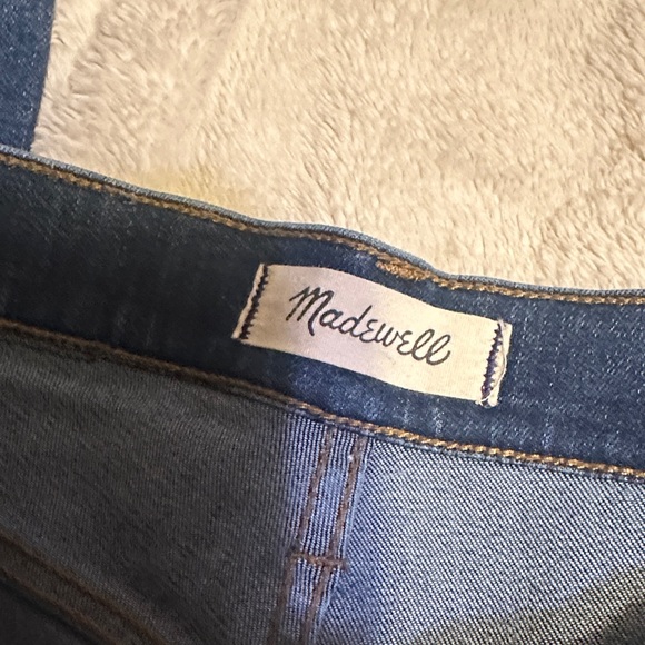 A95.  Madewell Dark Blue Ankle Jeans size 25 T - Picture 4 of 10